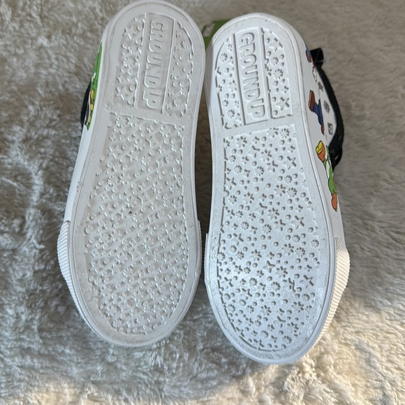 Children’s unisex Super Mario Brothers high top sneakers,Size 11, NWT - Picture 7 of 9